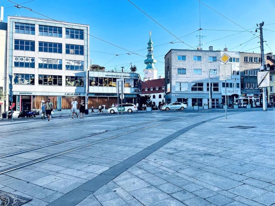 Centrum - Moderny Komfortny * 布拉迪斯拉发