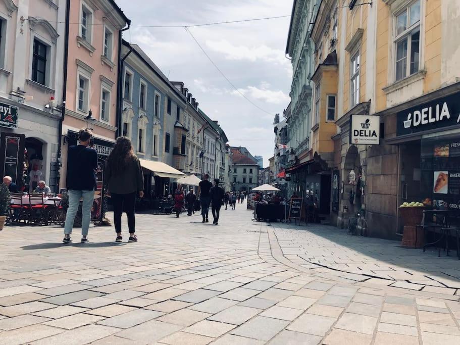 Centrum - Moderny Komfortny * 布拉迪斯拉发